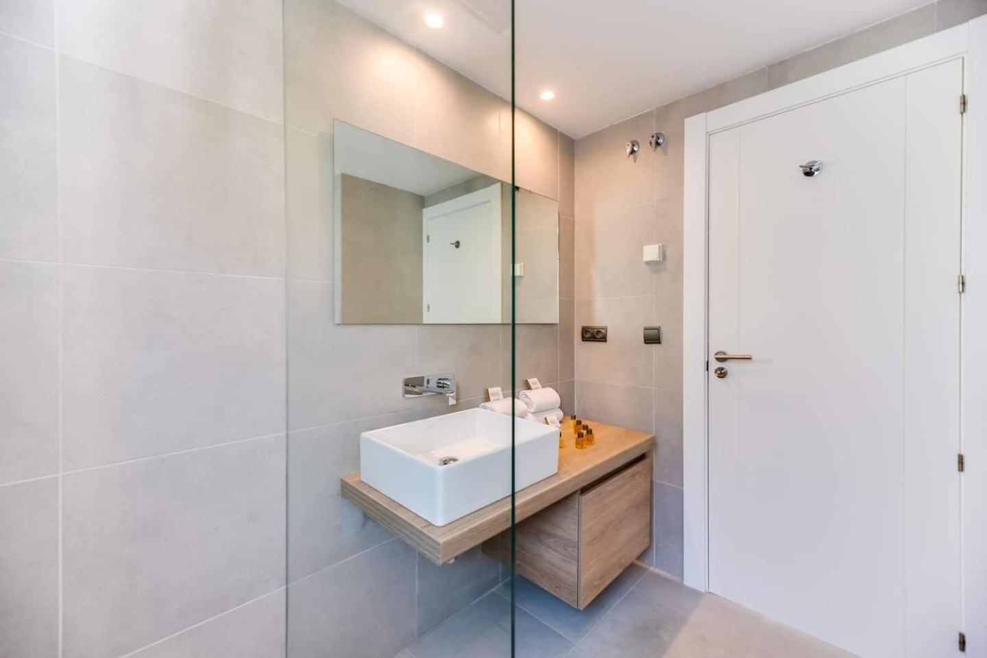 New Luxury 4br Pool, Bbq Estepona