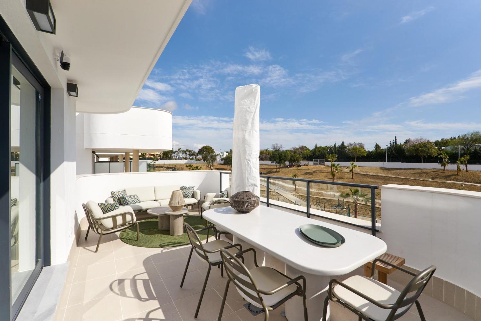 Apartment Aranya's Garden View