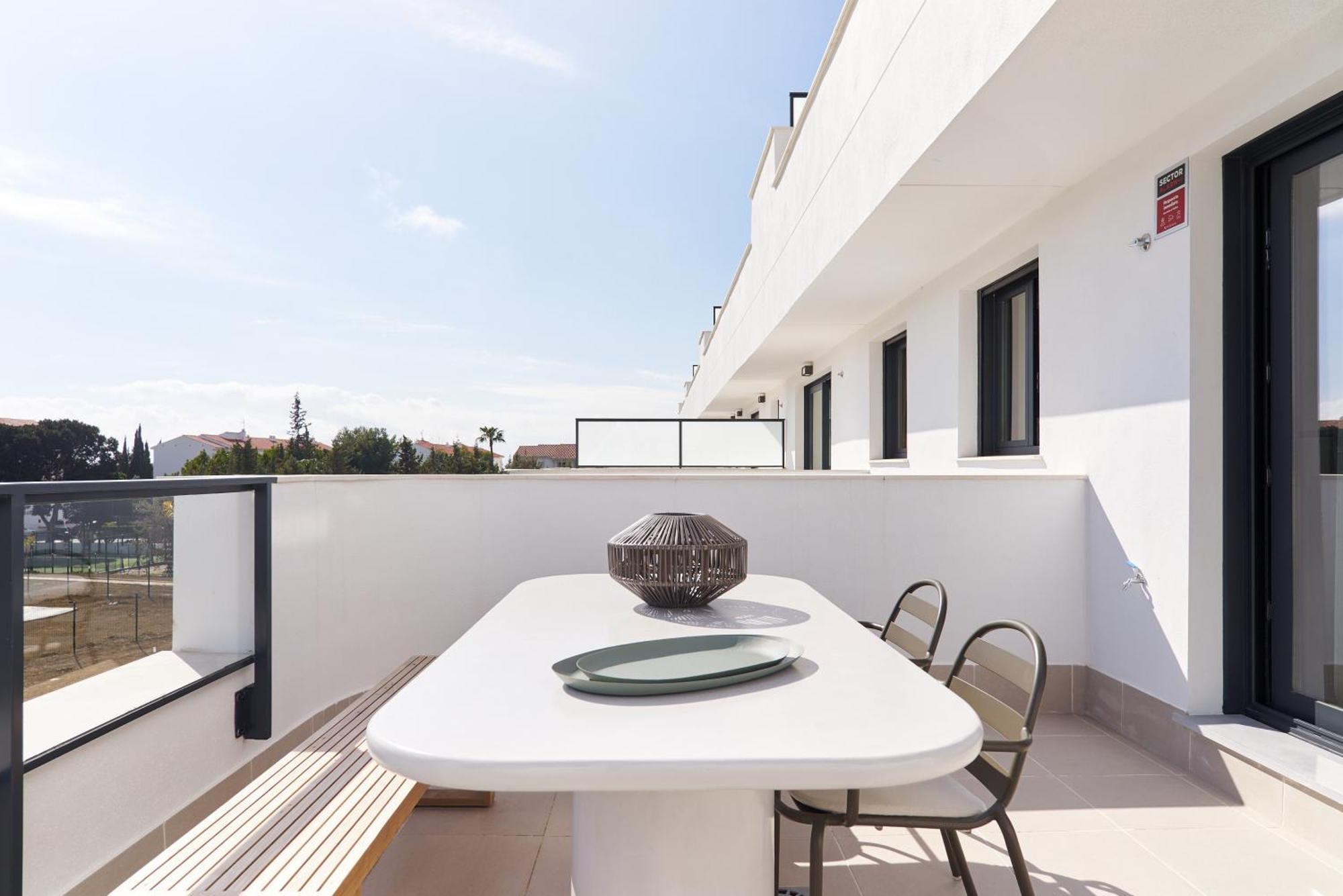 Apartment Aranya's Garden View *