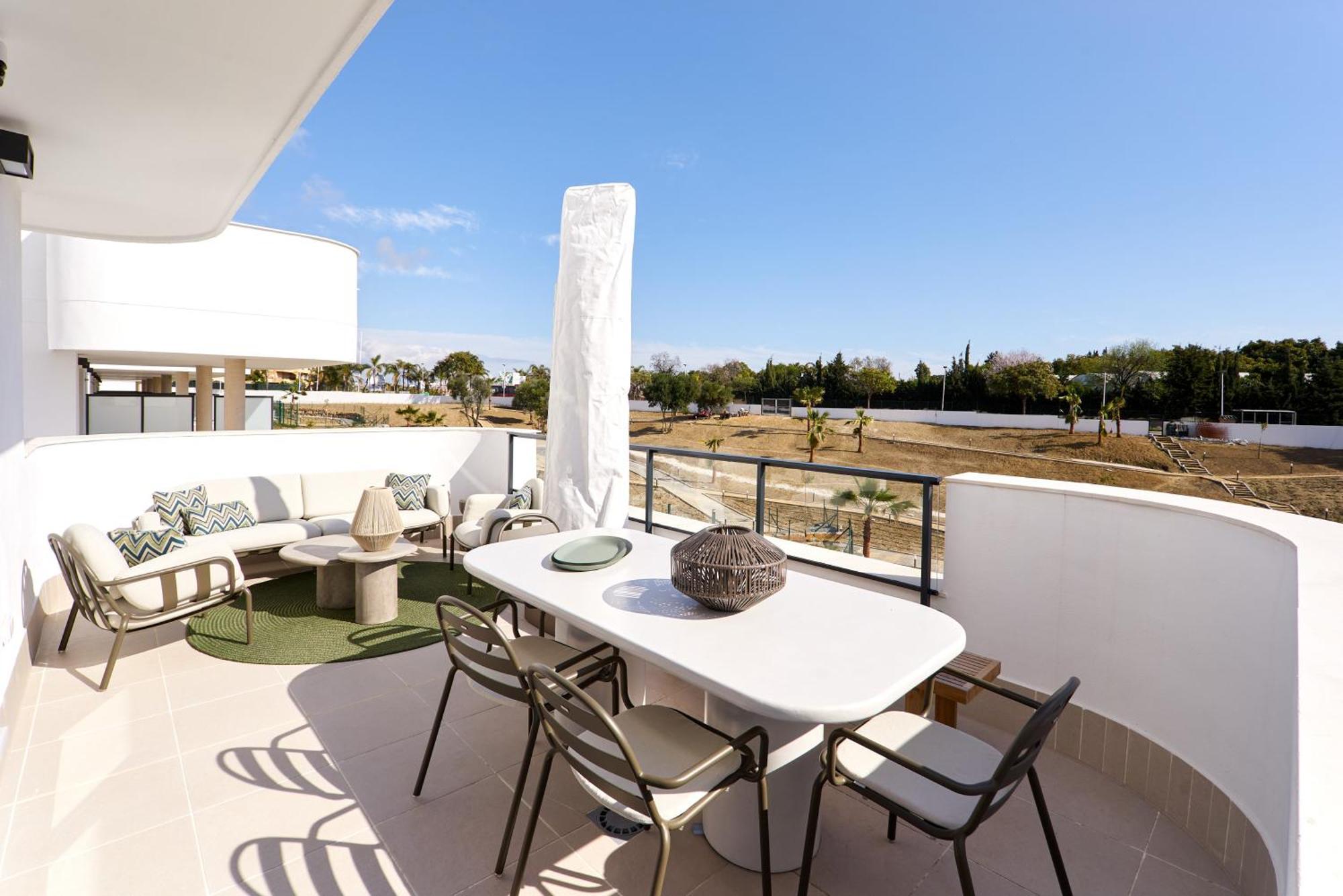 Apartment Aranya's Garden View