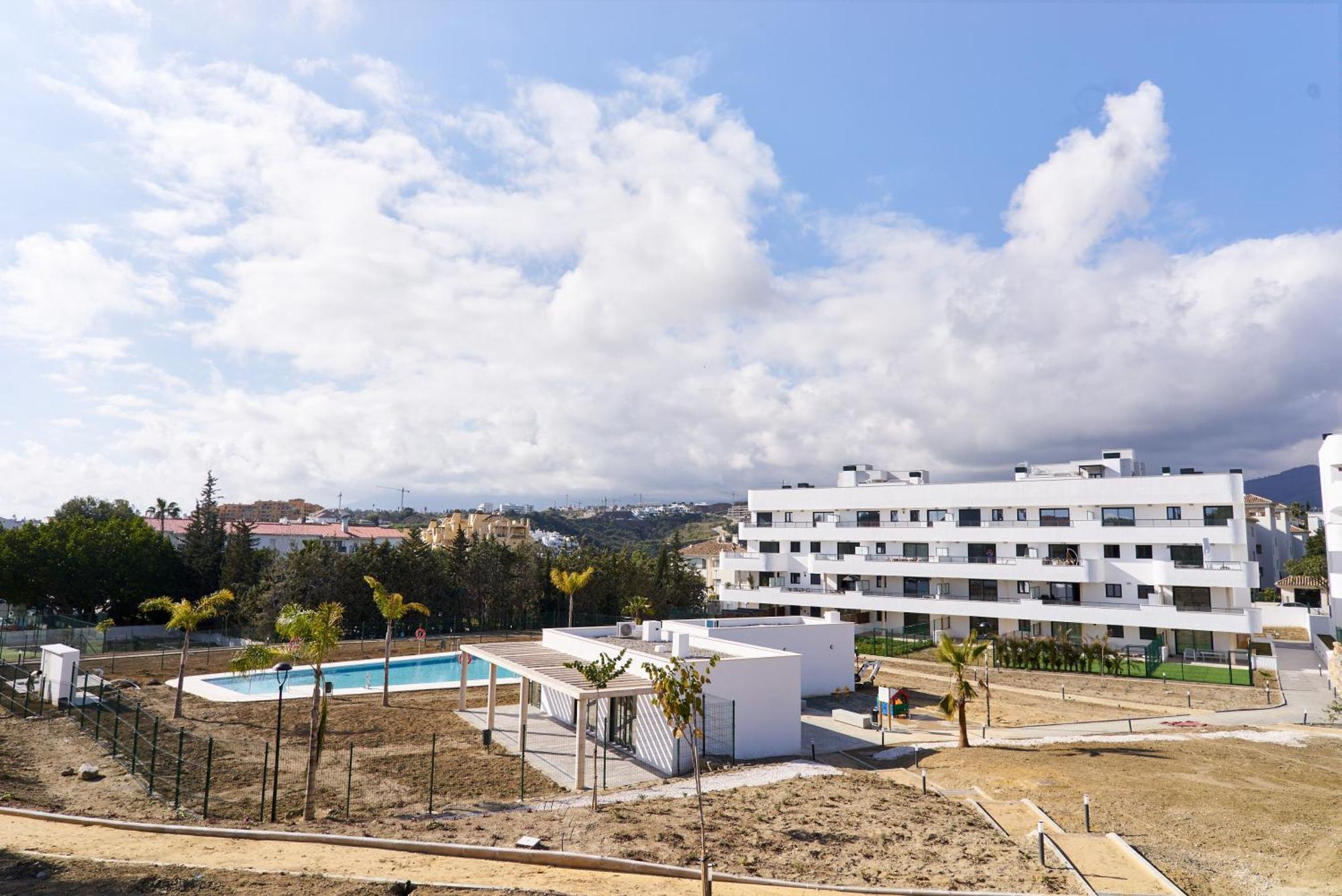 Aranya's Garden View Apartment Estepona