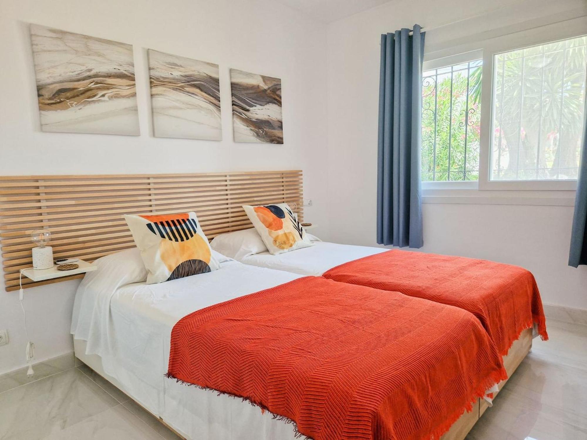 Modern Two Bedroom In Pueblo Cortes Del Golf Benahavis Apartment *
