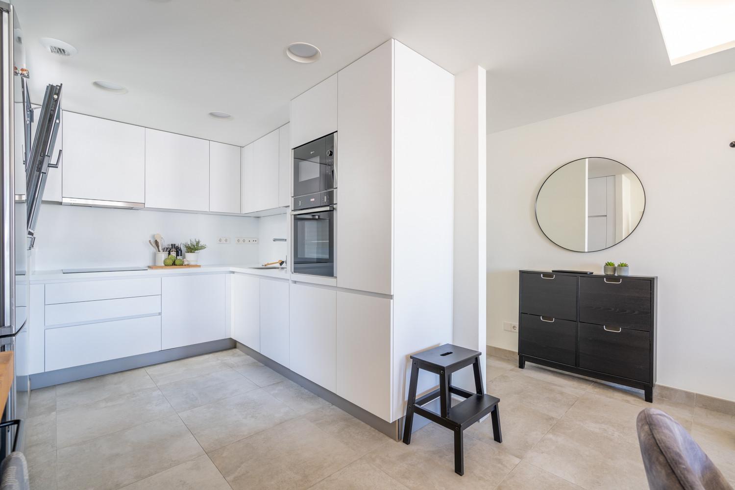 Inf26f - Modern And Bright Apartment *
