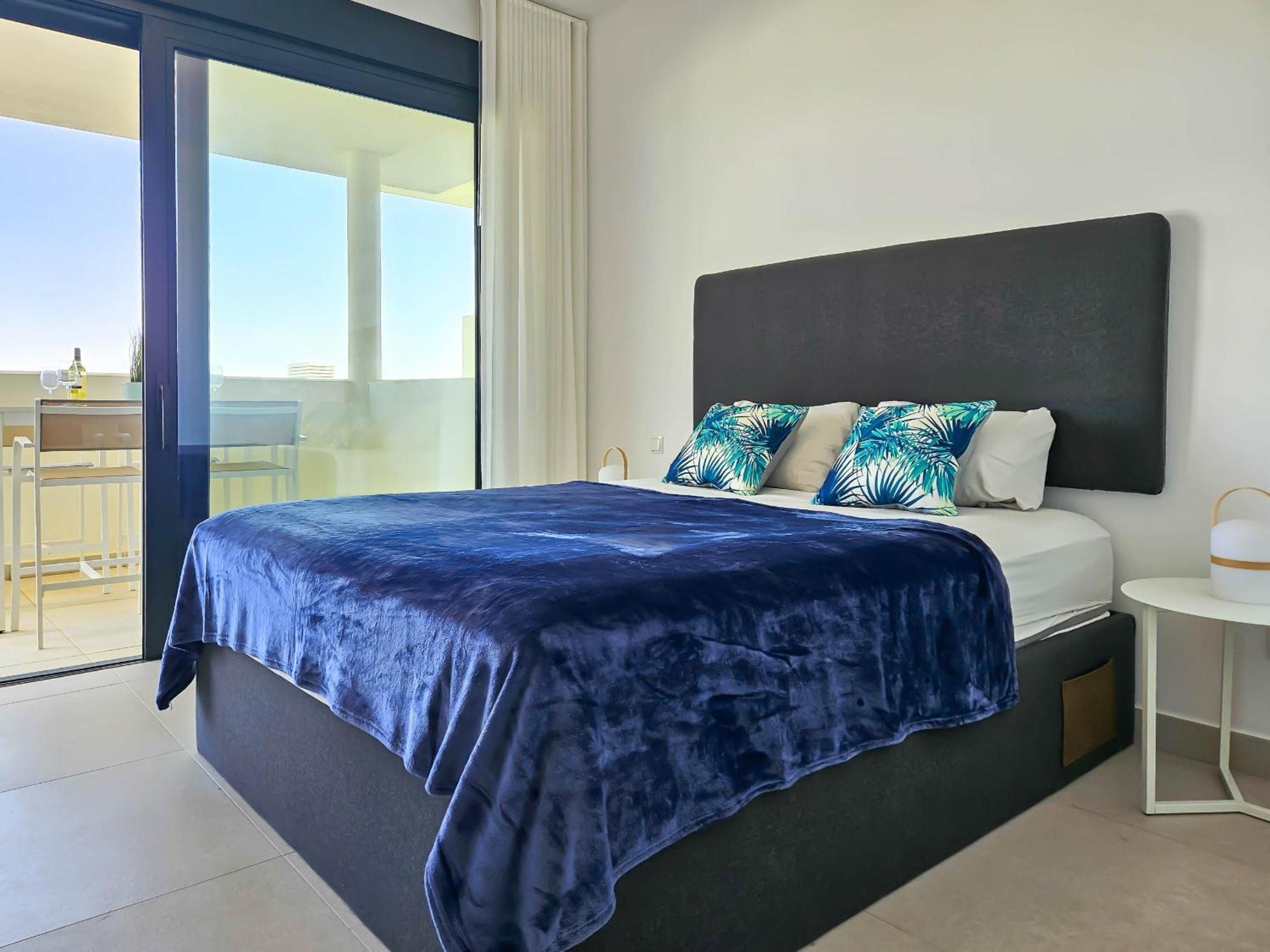 Modern 2 Bed Ground Floor Cortesin *