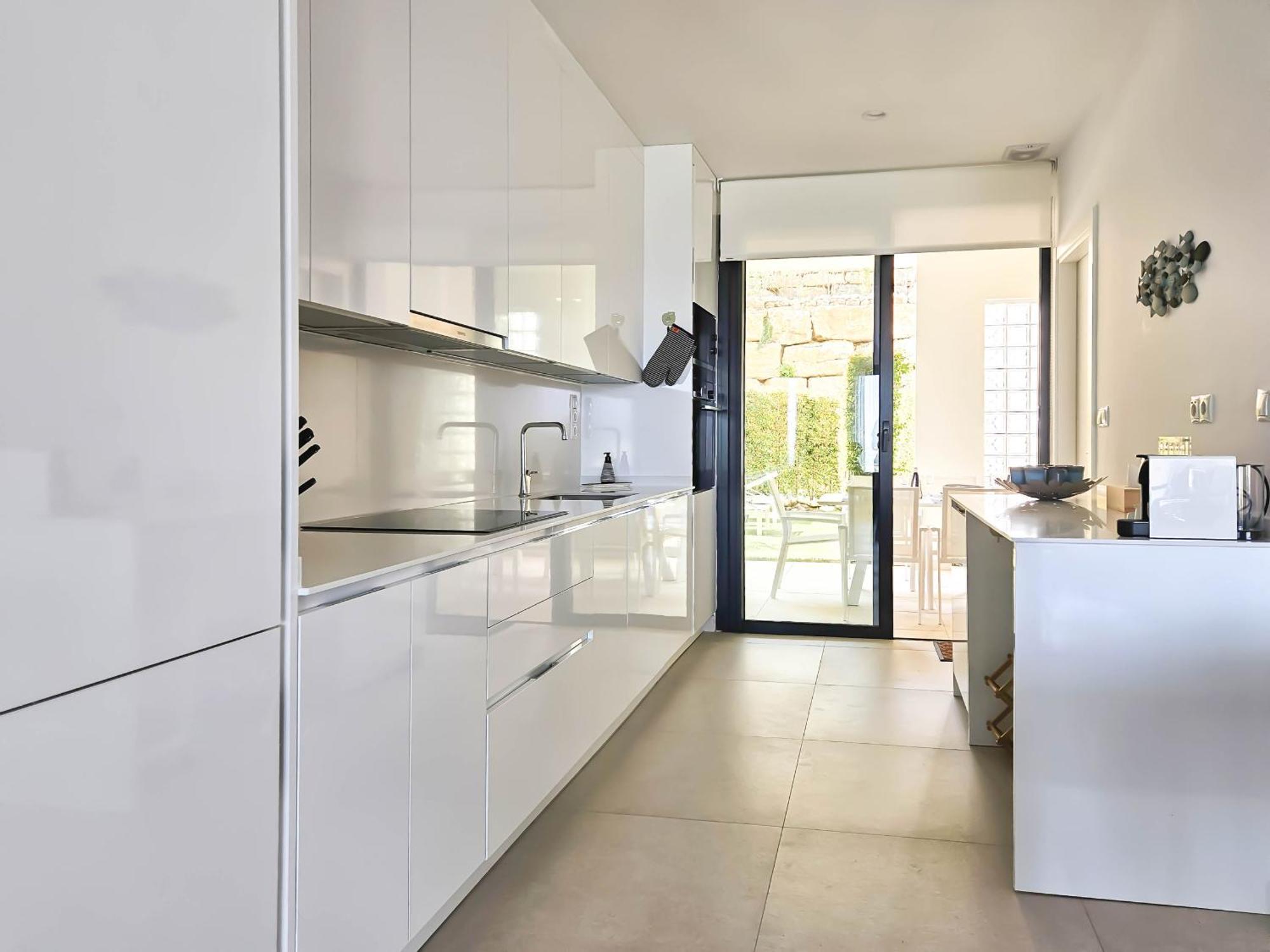 Modern 2 Bed Ground Floor Cortesin *