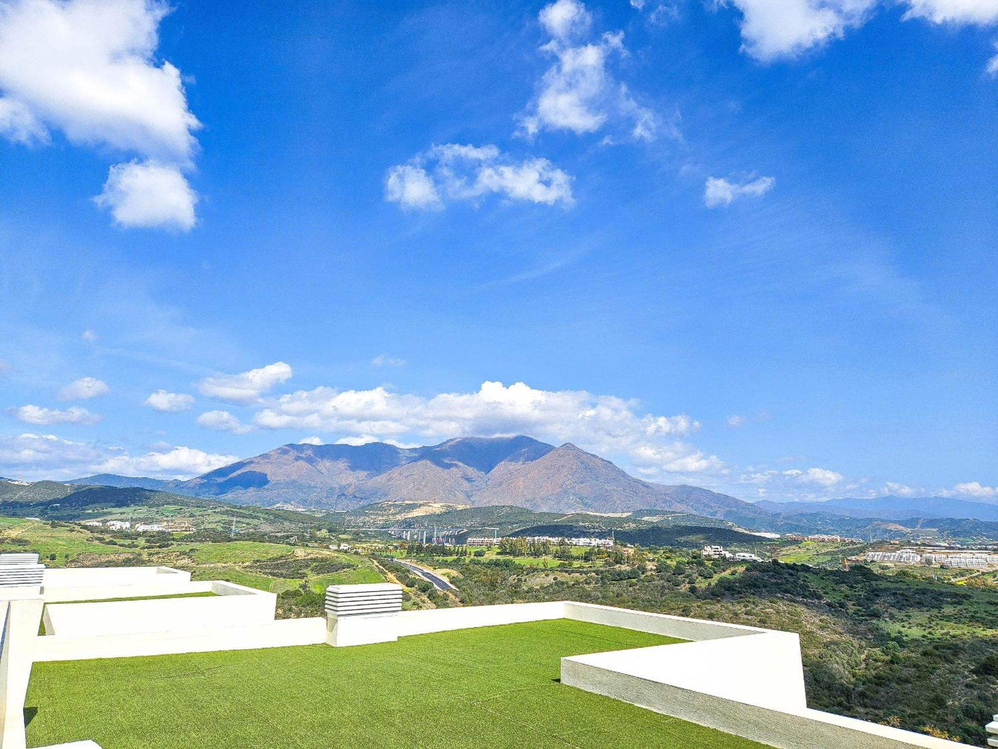 Modern 2 Bed Ground Floor Cortesin Apartment Estepona