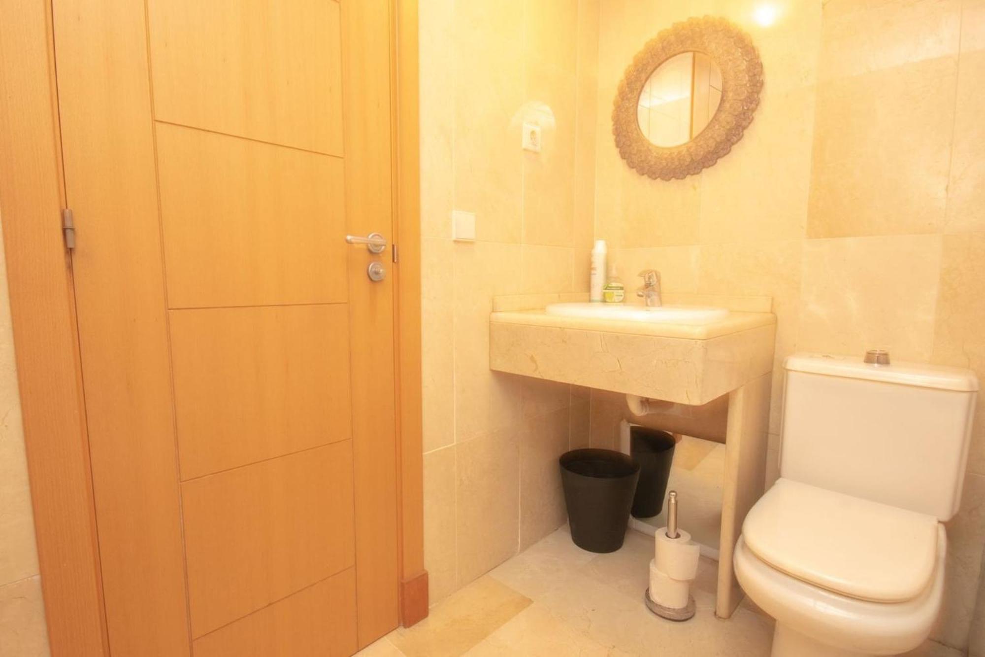 One Bedroom In Apartment