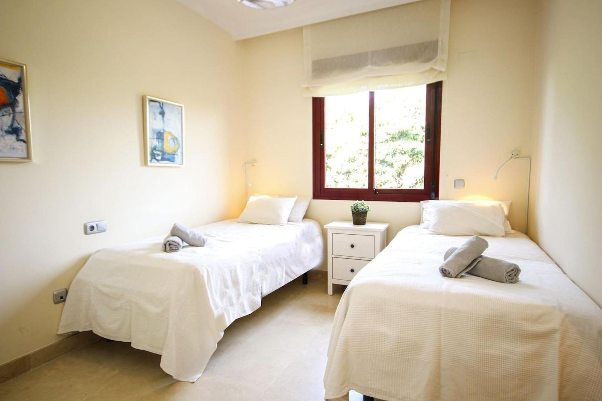 Penthouse Great Sea Views & Access * Estepona