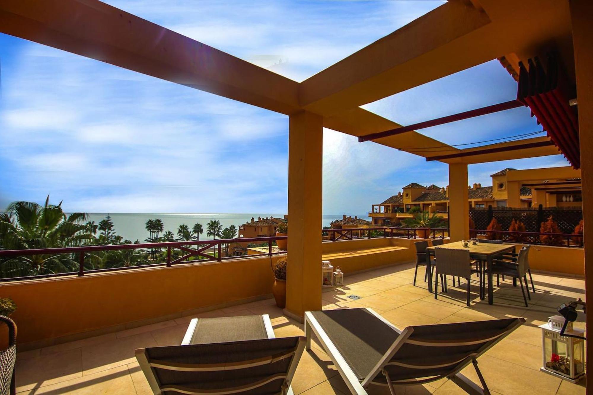 Penthouse Great Sea Views & Access