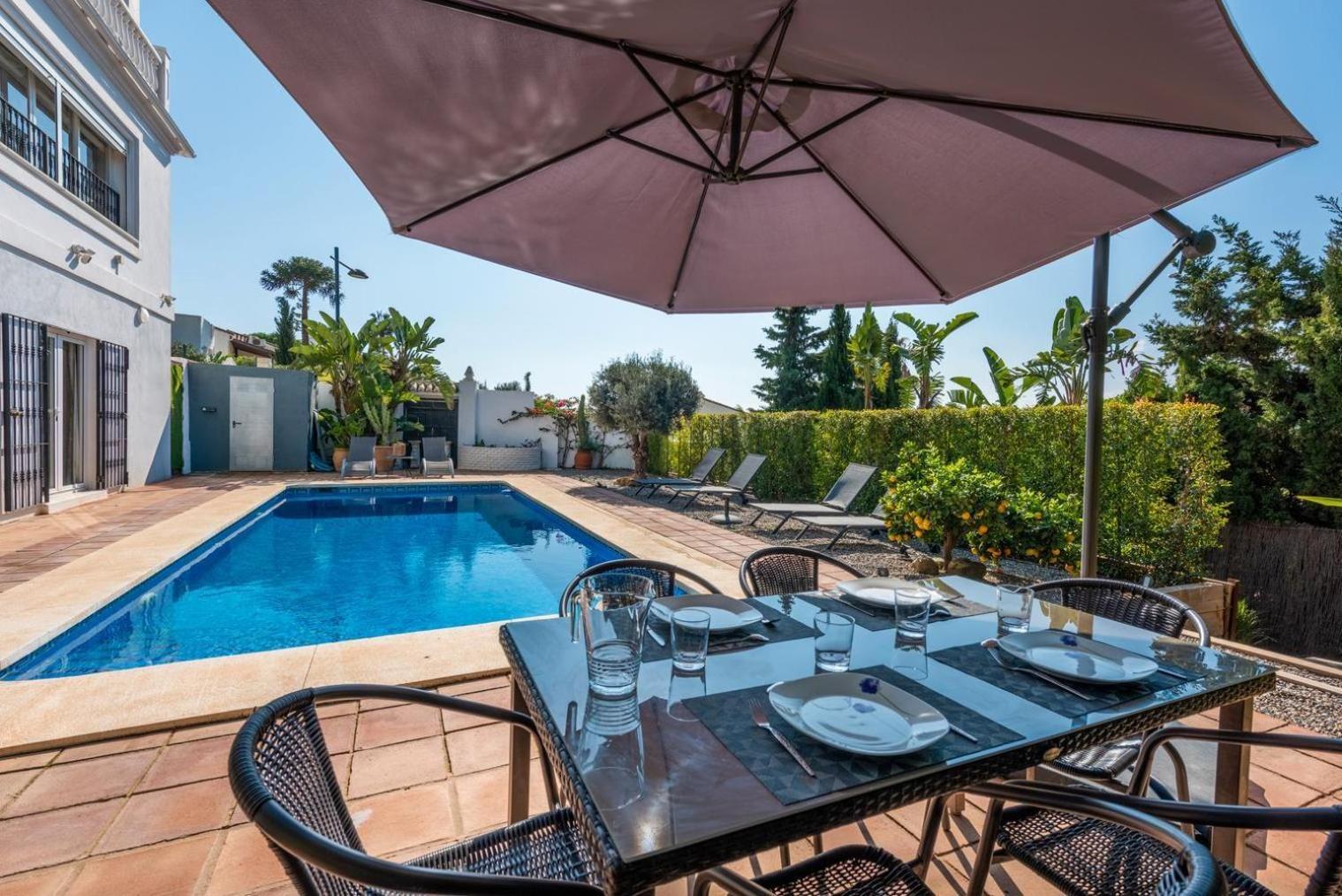 Superb Private Pool Golf Seaview