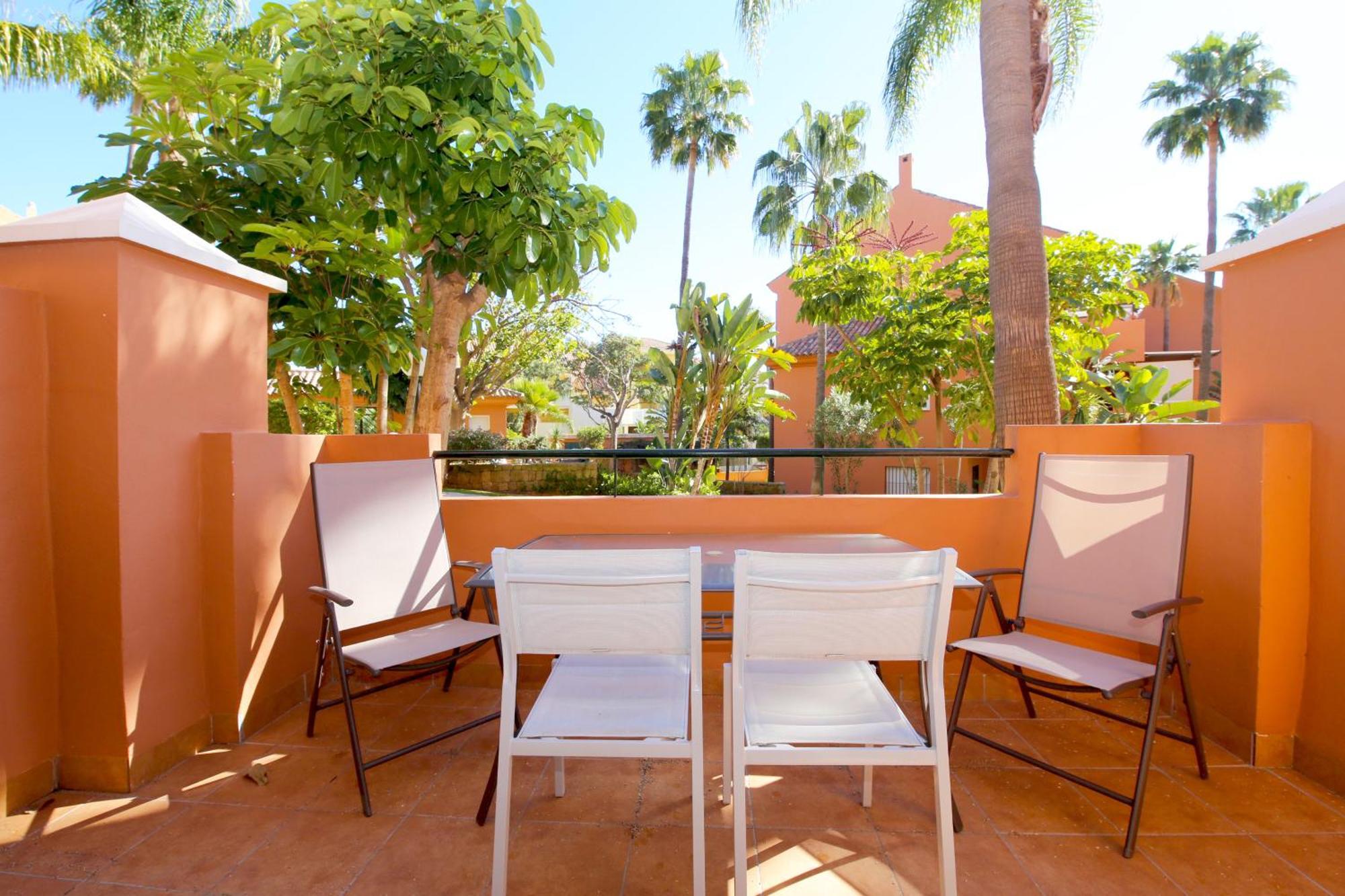 Apartment Port Flamenco *