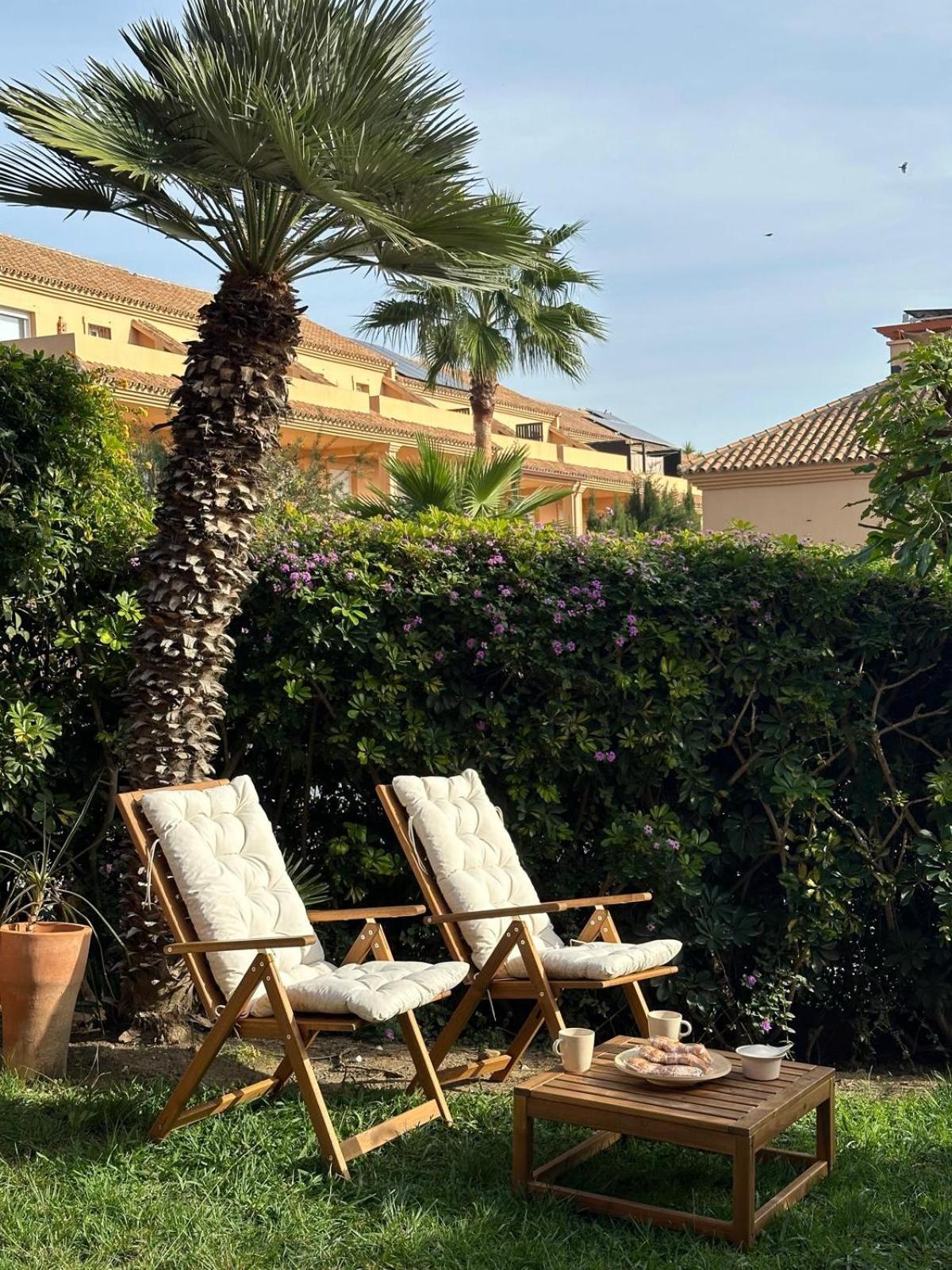 Costa Galera Con Piscinas Jardin Y Un Bano Cercano A La Playa Apartment Estepona