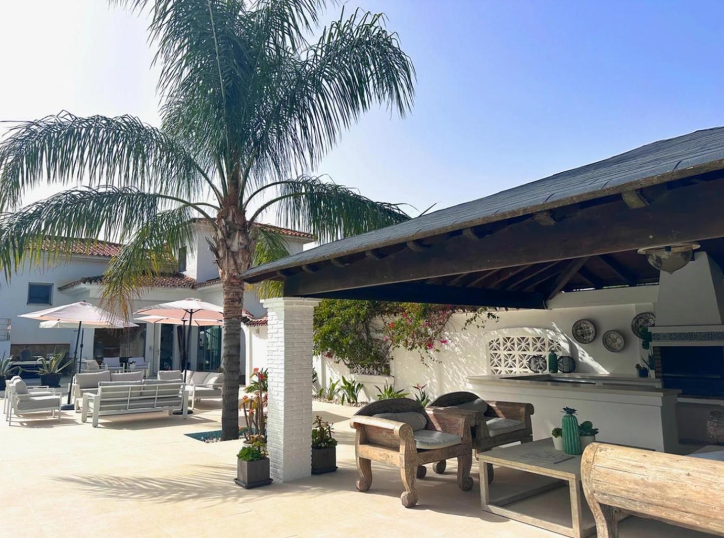 Stunning 6bedrooms Marbella With By Lodgerstrip Pousada Estepona