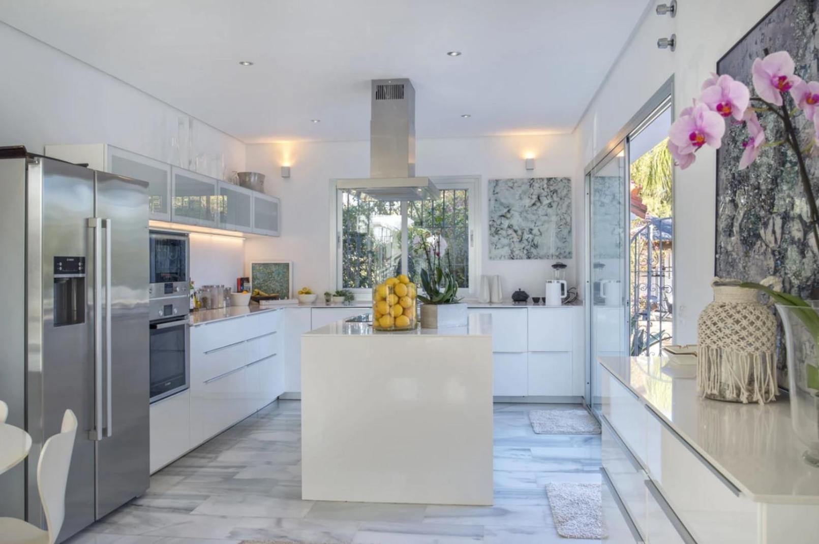 Stunning 6bedrooms Marbella With By Lodgerstrip Pousada *