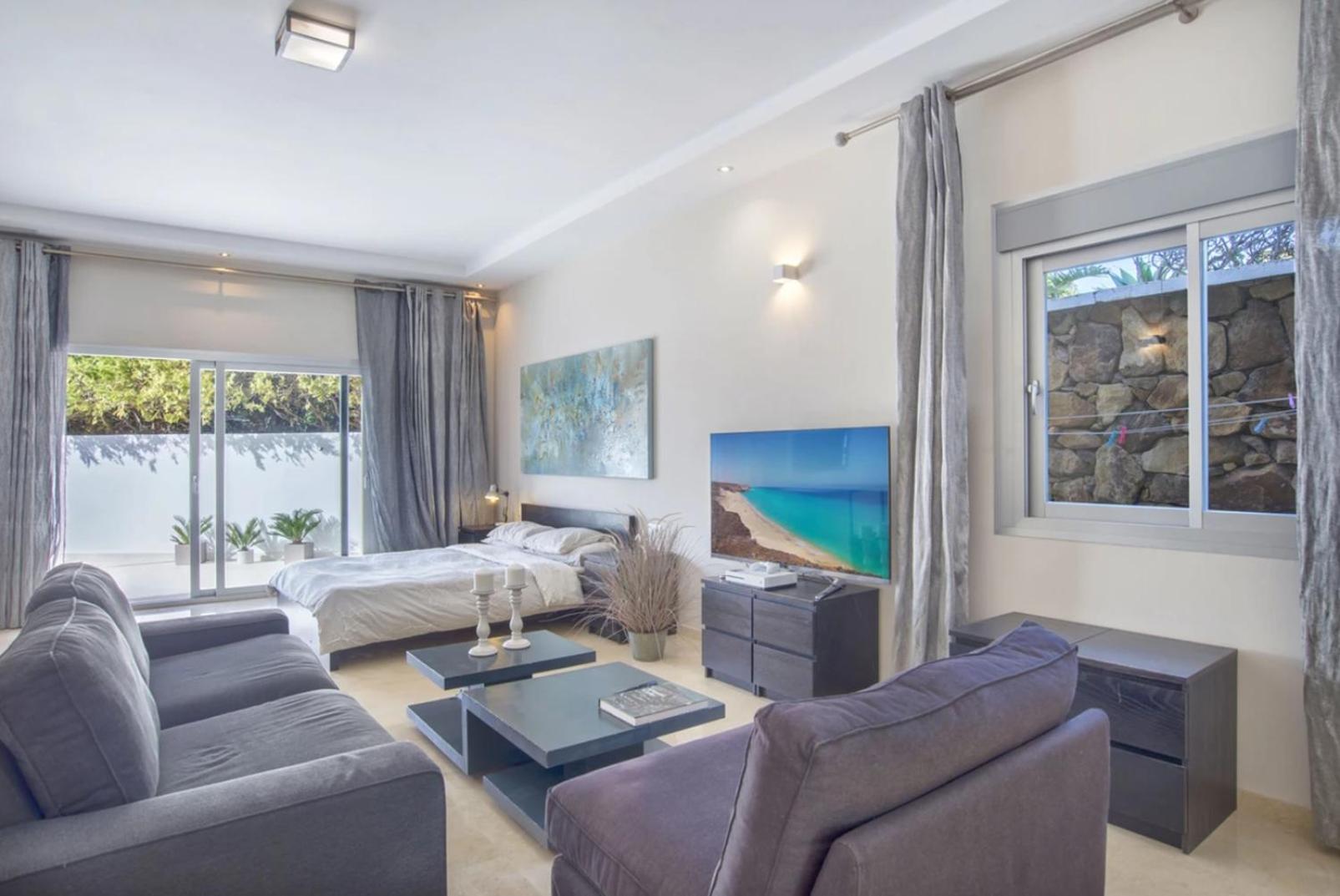 Pousada Stunning 6bedrooms Marbella With By Lodgerstrip *