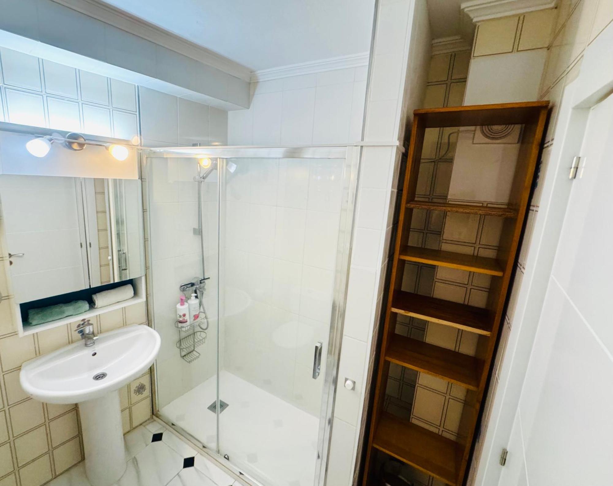 Castillo Apartment Estepona