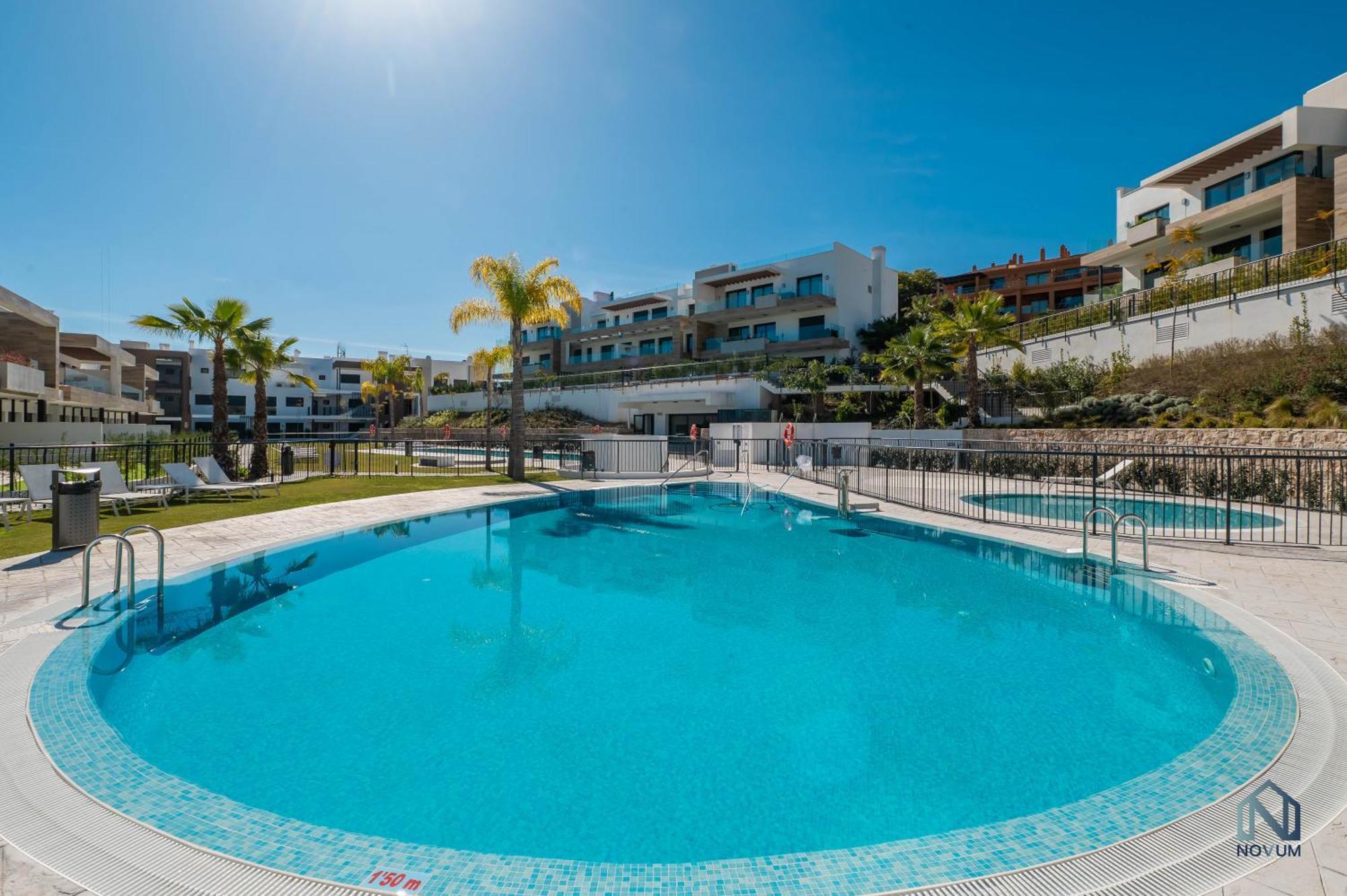 Apartment Newly Built 2 Bdrm Modern Oasis W Gym & Pool *