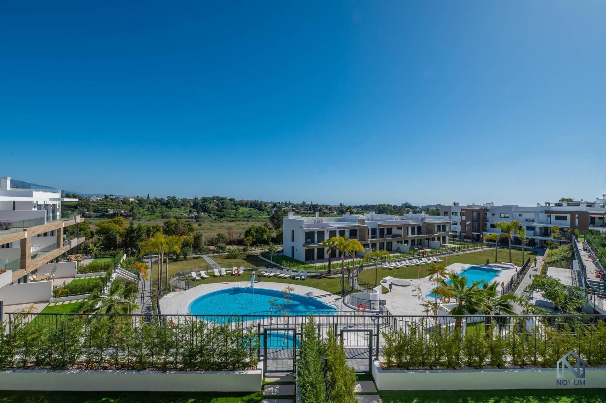 Newly Built 2 Bdrm Modern Oasis W Gym & Pool