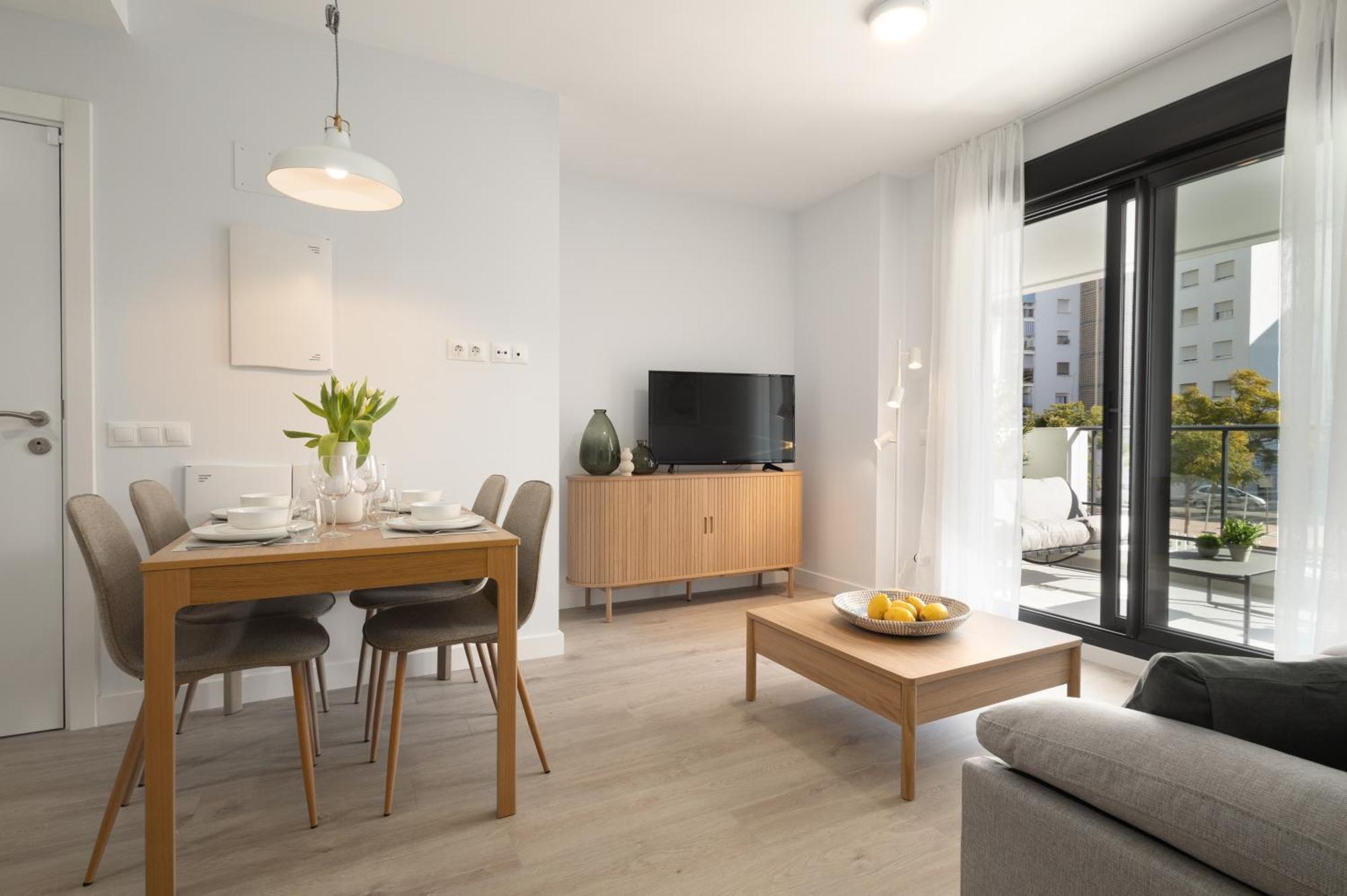Apartment New Cozy 2-bedroom In Center Estepona