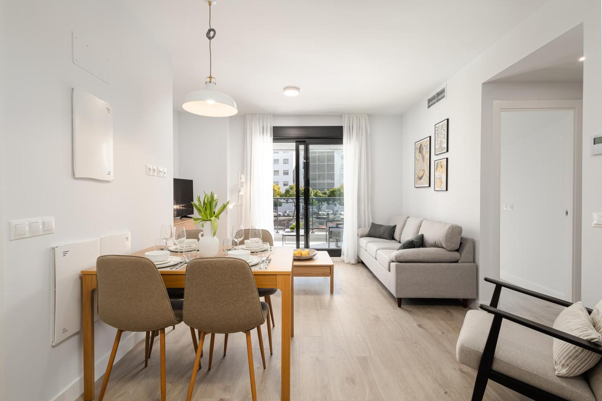 New Cozy 2-bedroom In Center Estepona