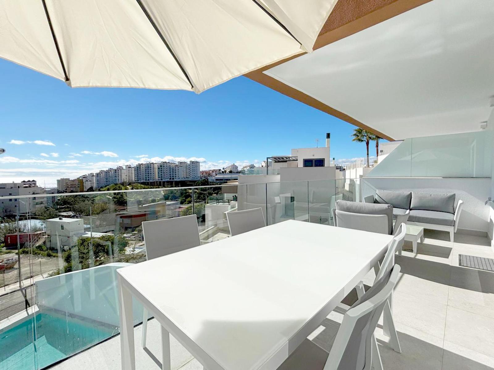 Apartment Town Luxury Pluto