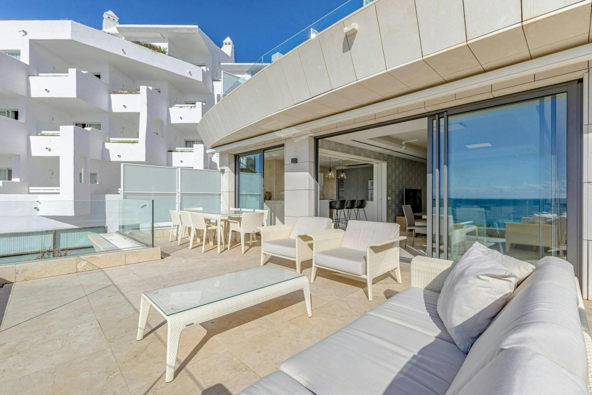 Les Rivages Apartment *