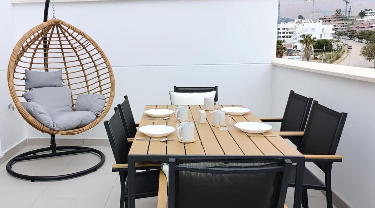 Casa Seaviews 2 Bedroom Apartment *