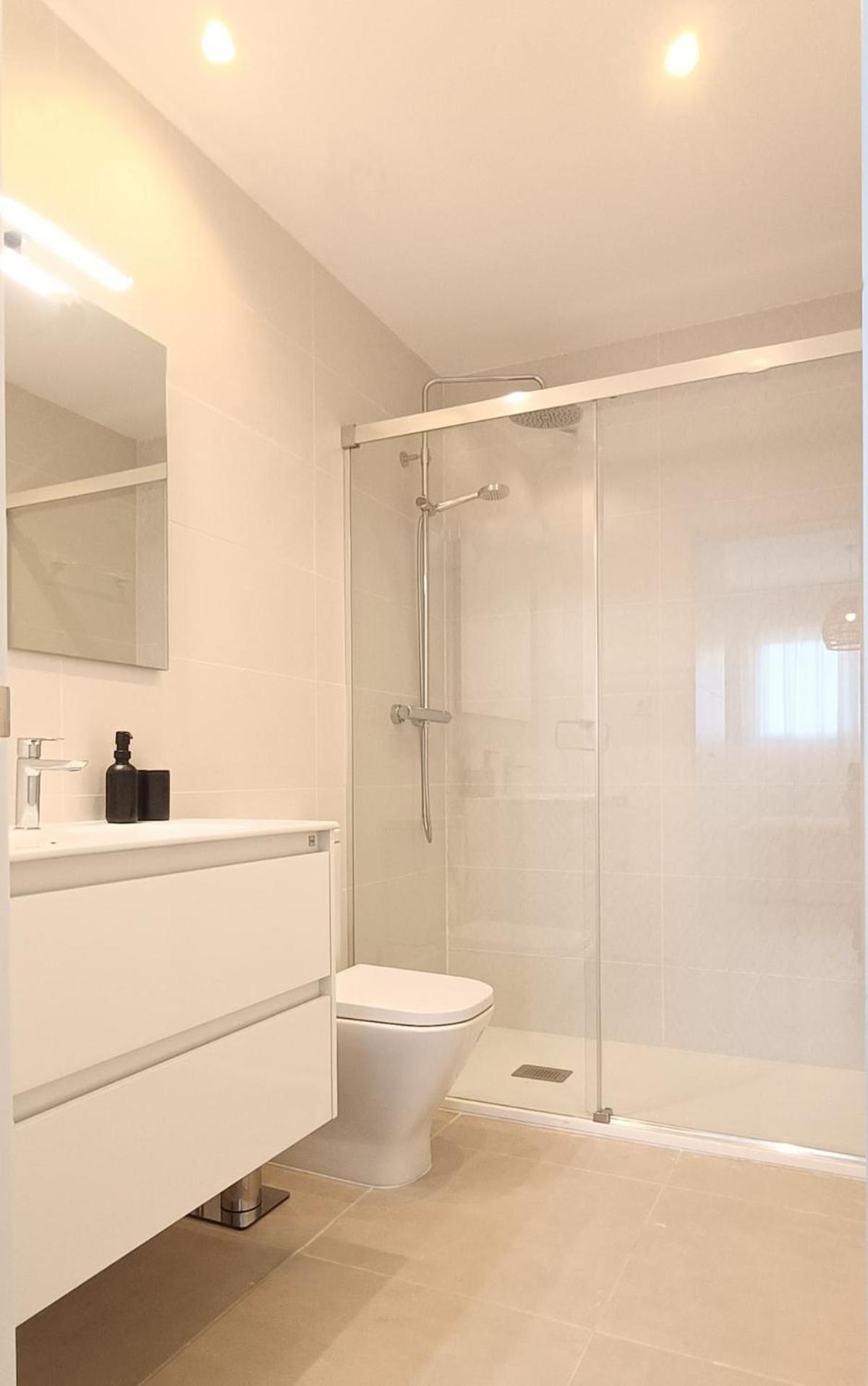 Casa Seaviews 2 Bedroom Apartment Estepona