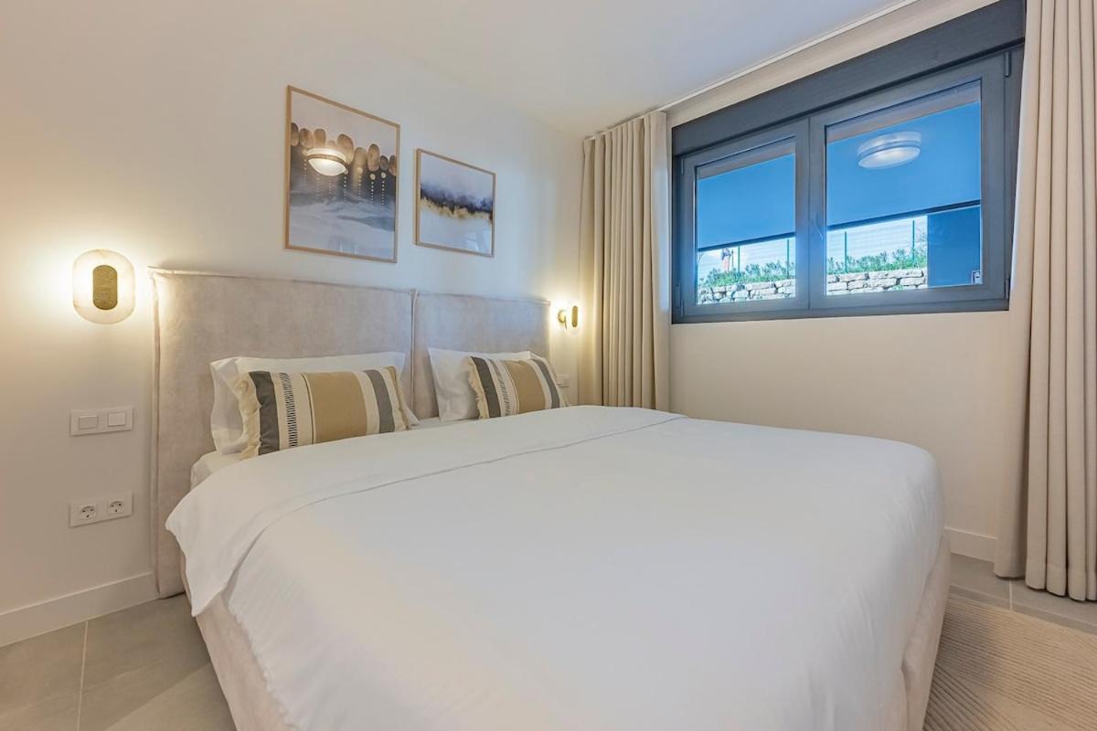 Apartment Magnificent 3-bedroom Apartment, Terrace, Sauna And Swimming Pools *