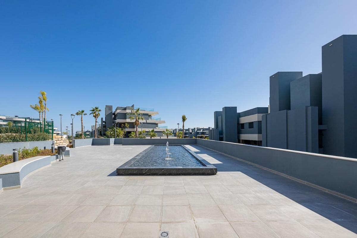 Magnificent 3-bedroom Apartment, Terrace, Sauna And Swimming Pools * Estepona