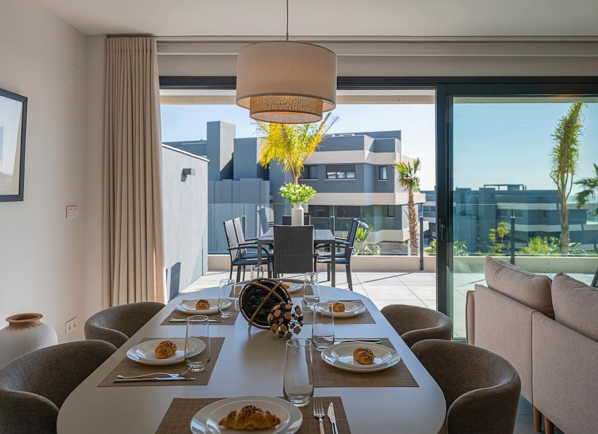 Apartment Magnificent 3-bedroom Apartment, Terrace, Sauna And Swimming Pools *