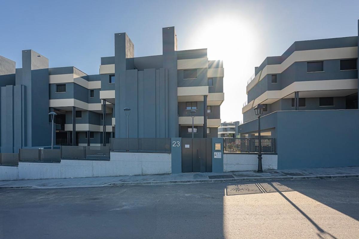 Magnificent 3-bedroom Apartment, Terrace, Sauna And Swimming Pools Apartment