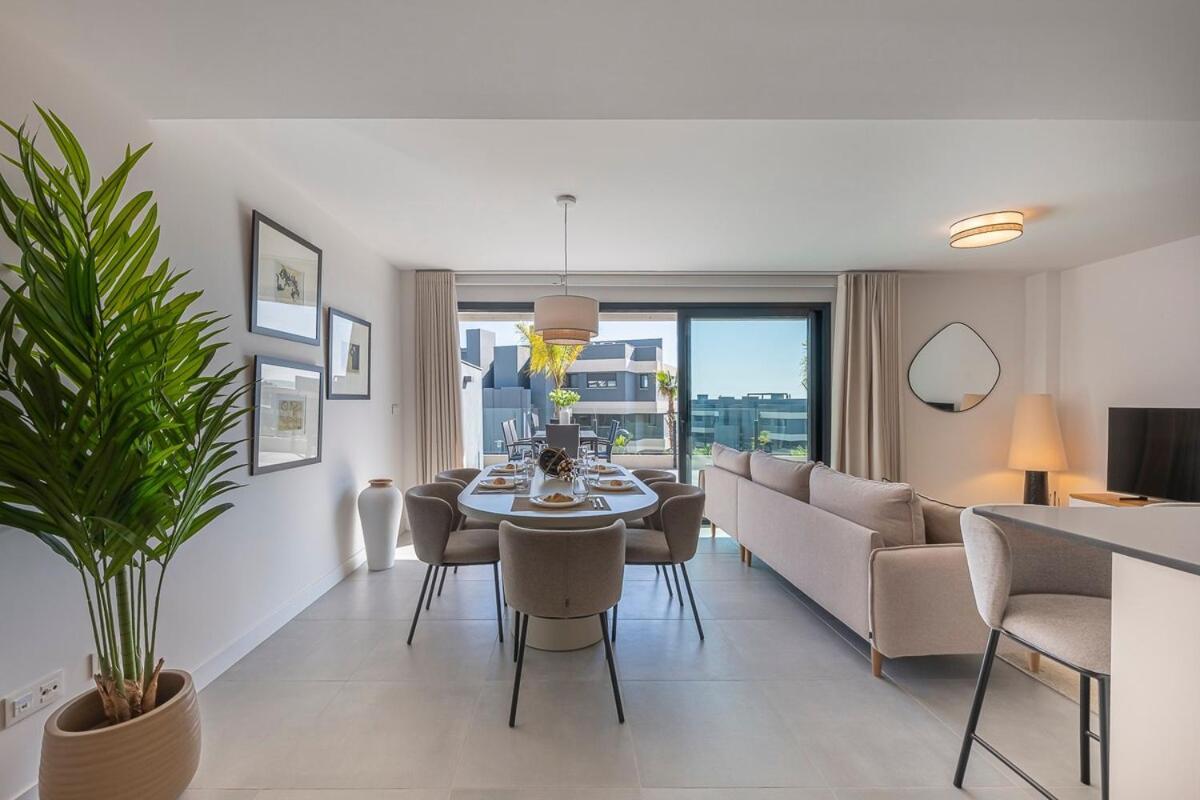 Magnificent 3-bedroom Apartment, Terrace, Sauna And Swimming Pools *