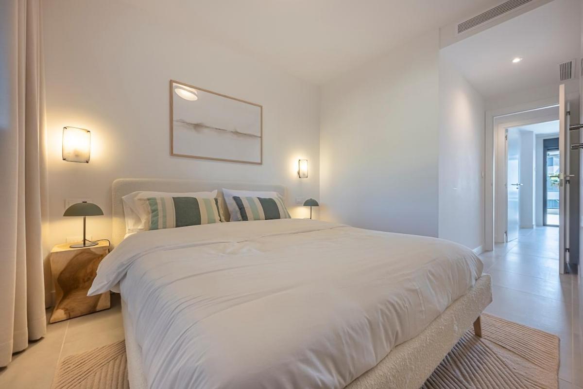 Magnificent 3-bedroom Apartment, Terrace, Sauna And Swimming Pools