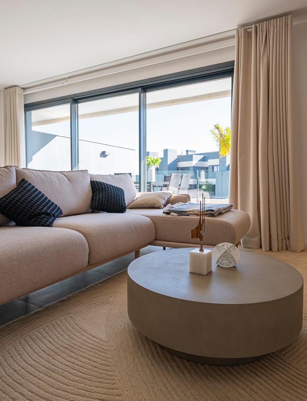 Magnificent 3-bedroom Apartment, Terrace, Sauna And Swimming Pools * Estepona