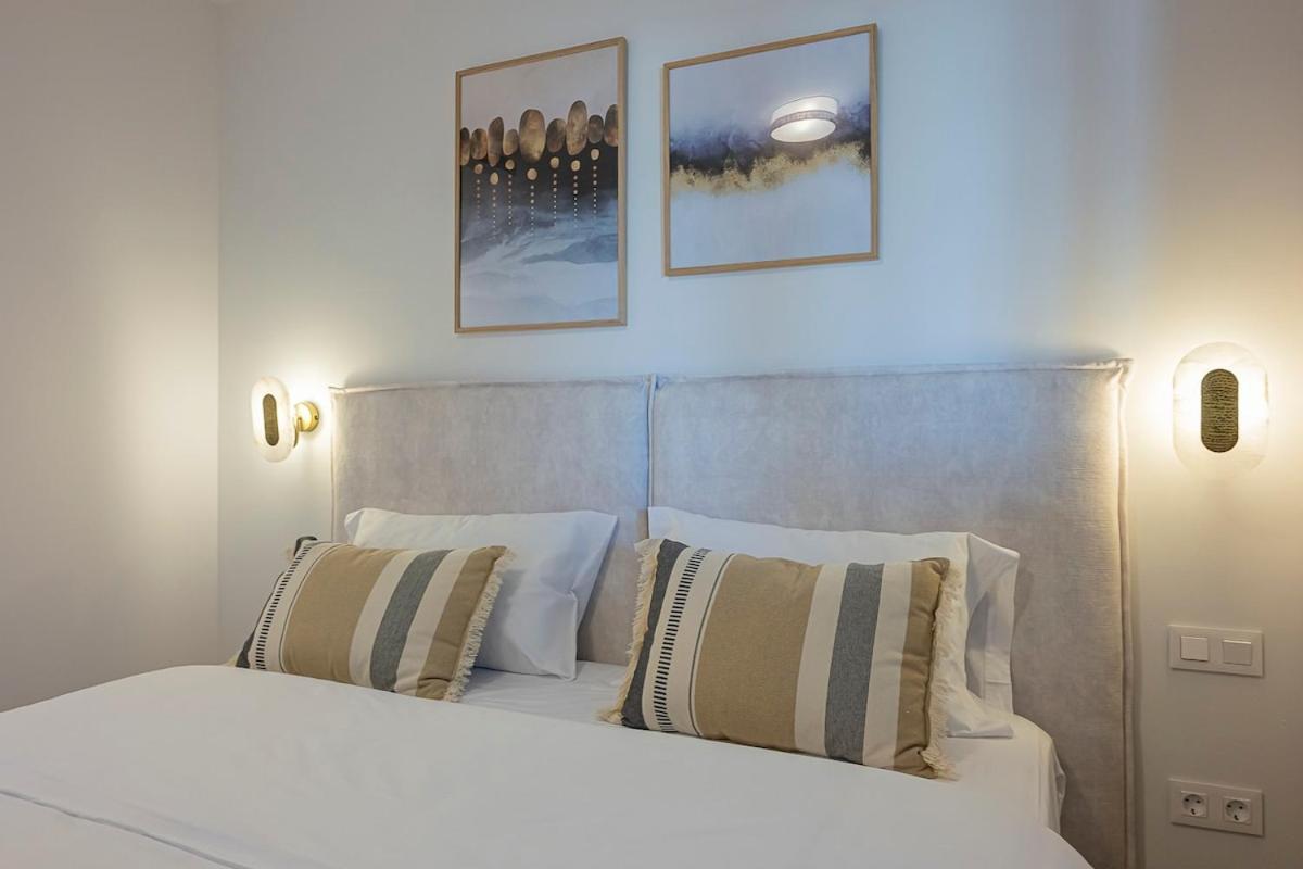 Apartment Magnificent 3-bedroom Apartment, Terrace, Sauna And Swimming Pools
