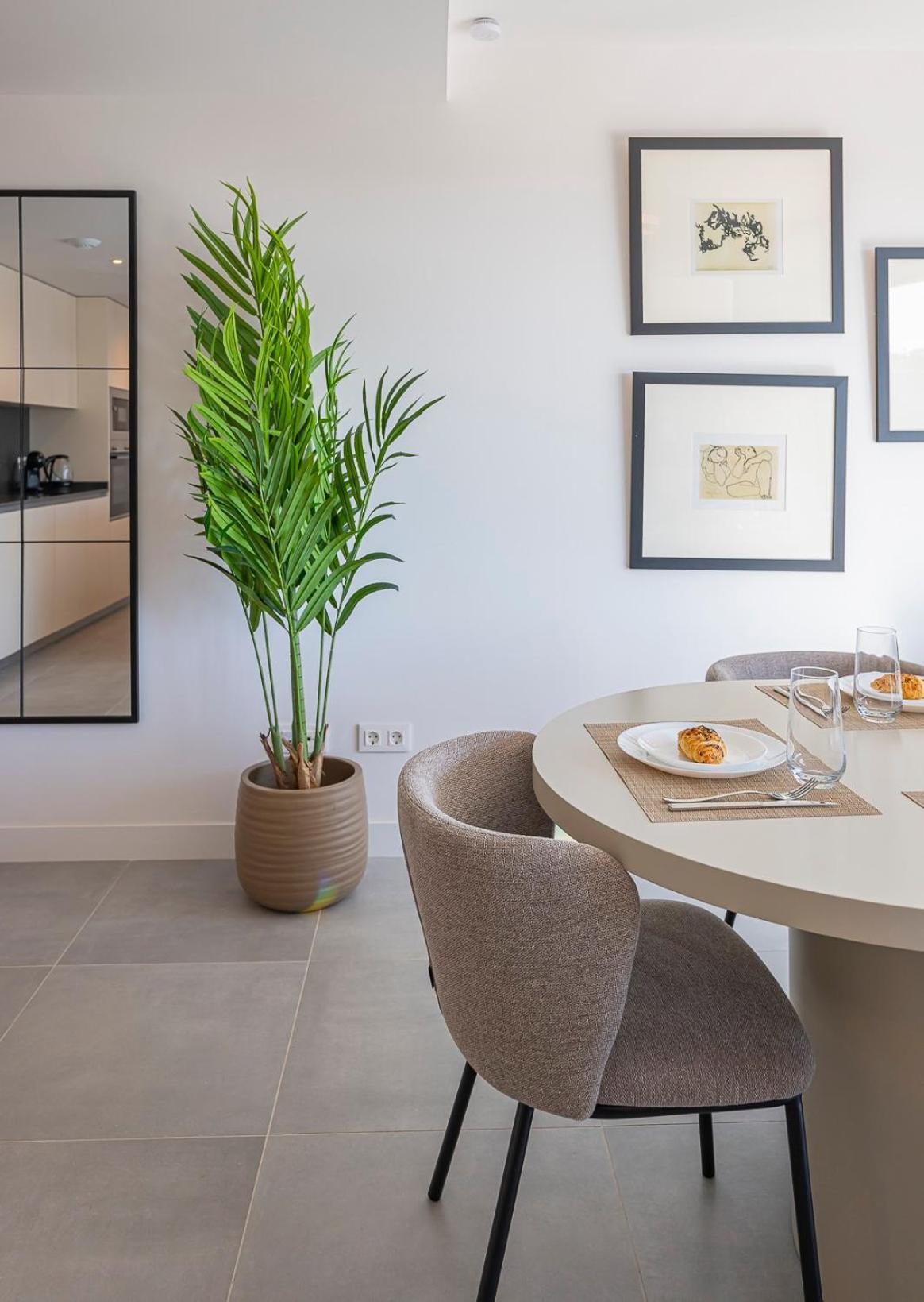 Magnificent 3-bedroom Apartment, Terrace, Sauna And Swimming Pools *