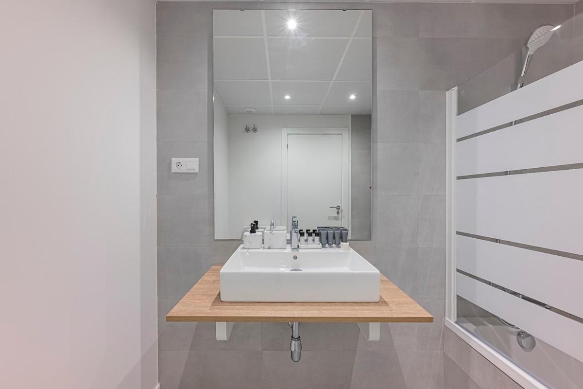Apartment Magnificent 3-bedroom Apartment, Terrace, Sauna And Swimming Pools