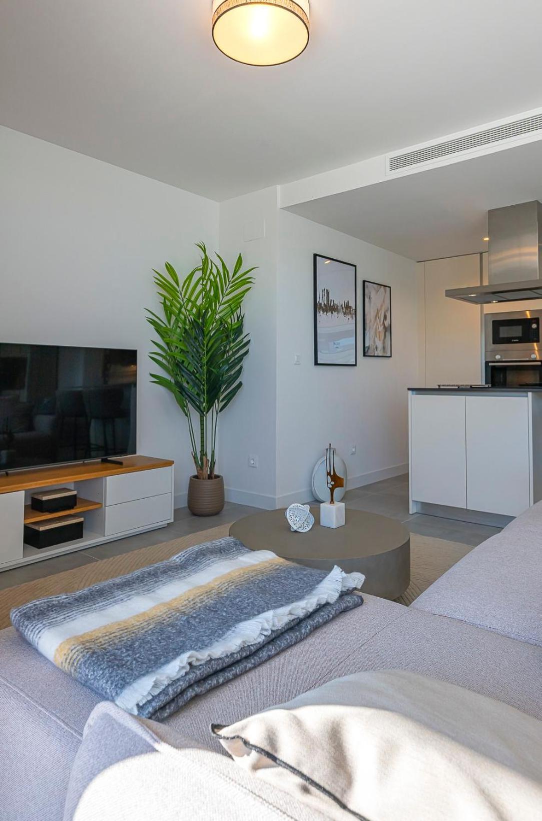 Magnificent 3-bedroom Apartment, Terrace, Sauna And Swimming Pools *