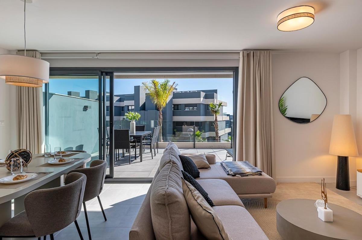 Magnificent 3-bedroom Apartment, Terrace, Sauna And Swimming Pools Apartment Estepona