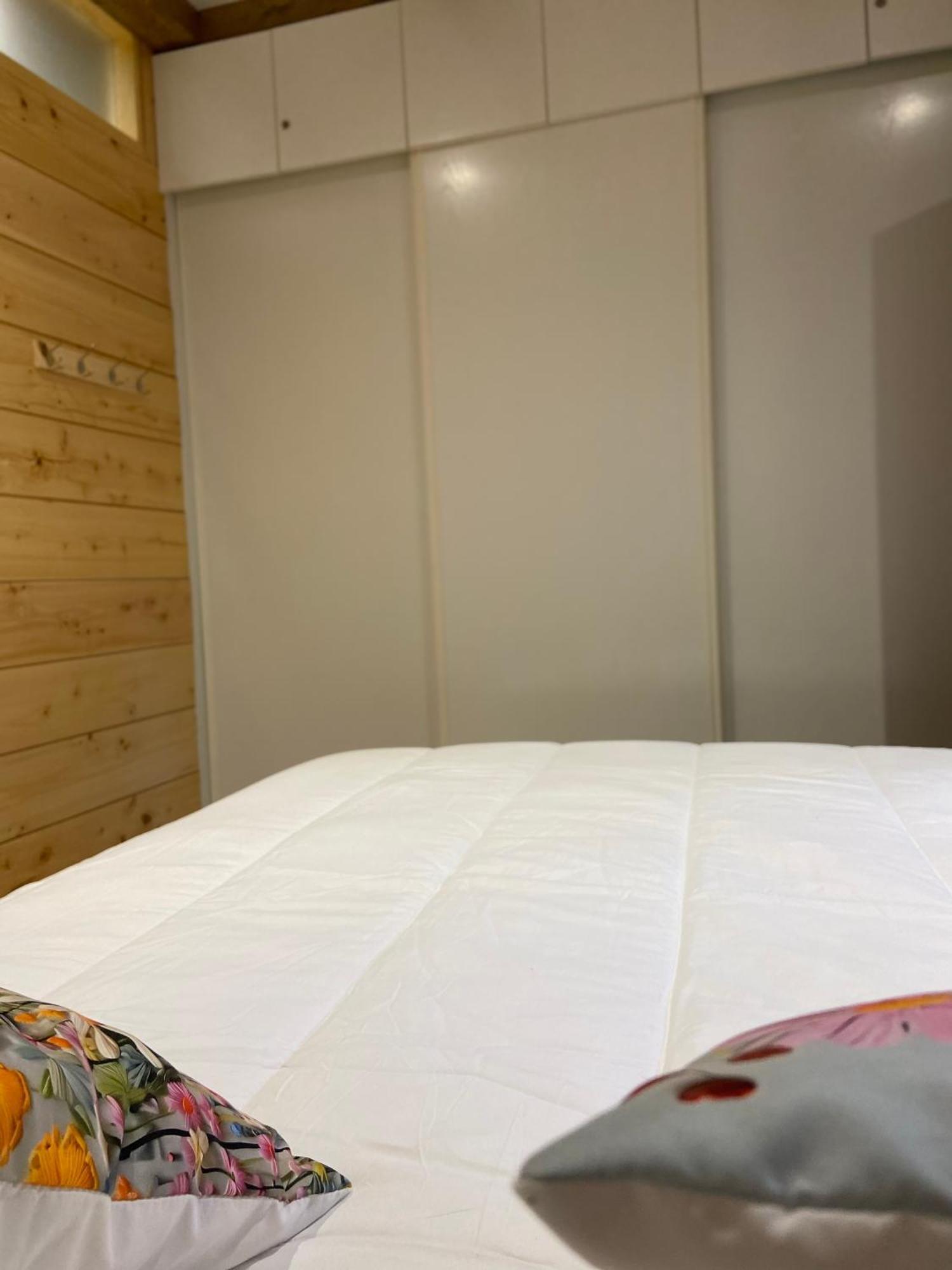 Casa De Madera 2 *