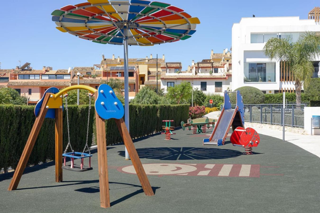Luxe In Miradores Del Sol Apartment *