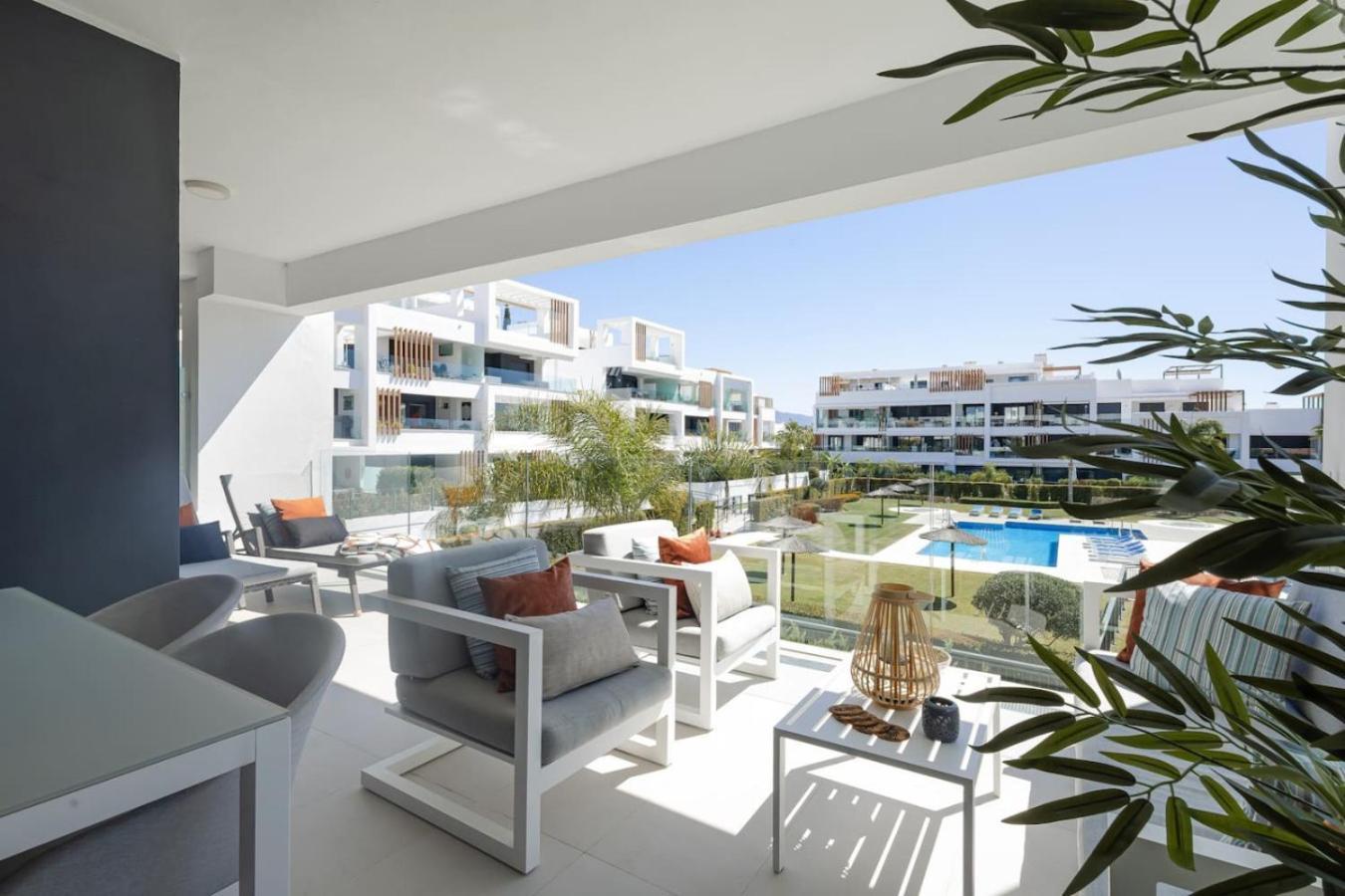 Luxe In Miradores Del Sol Apartment *