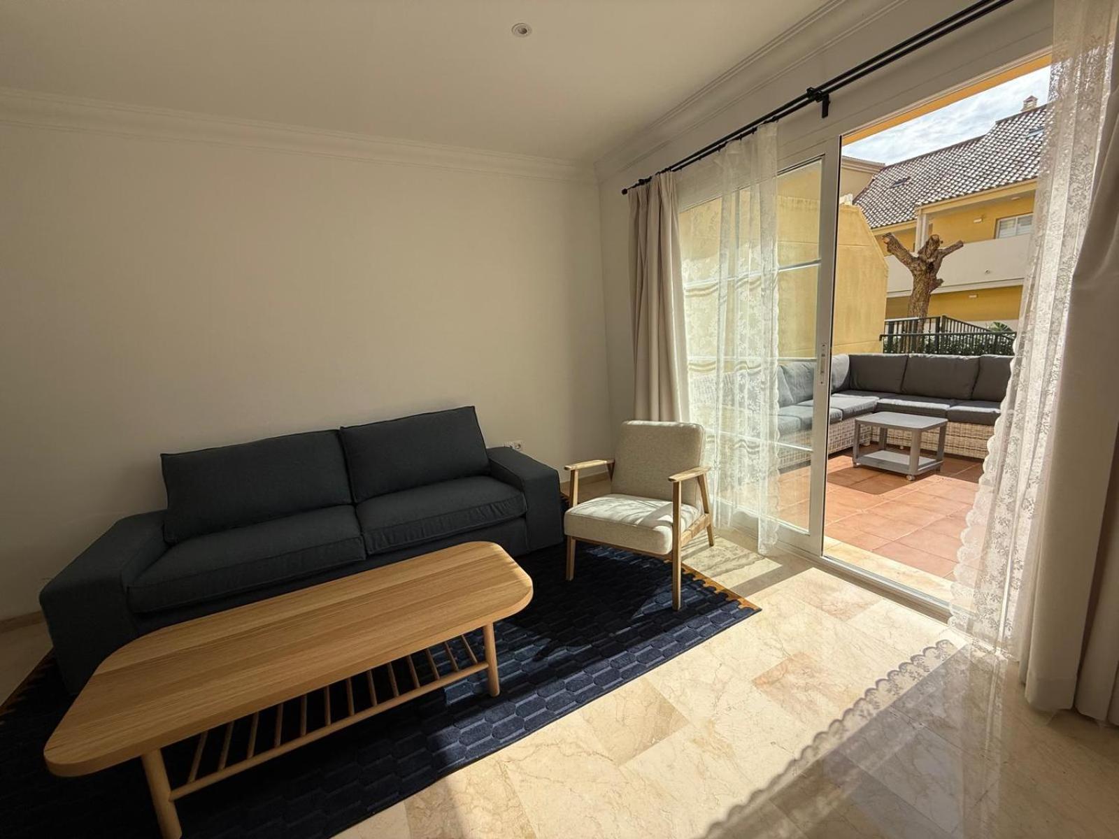 Apartment Tualto *