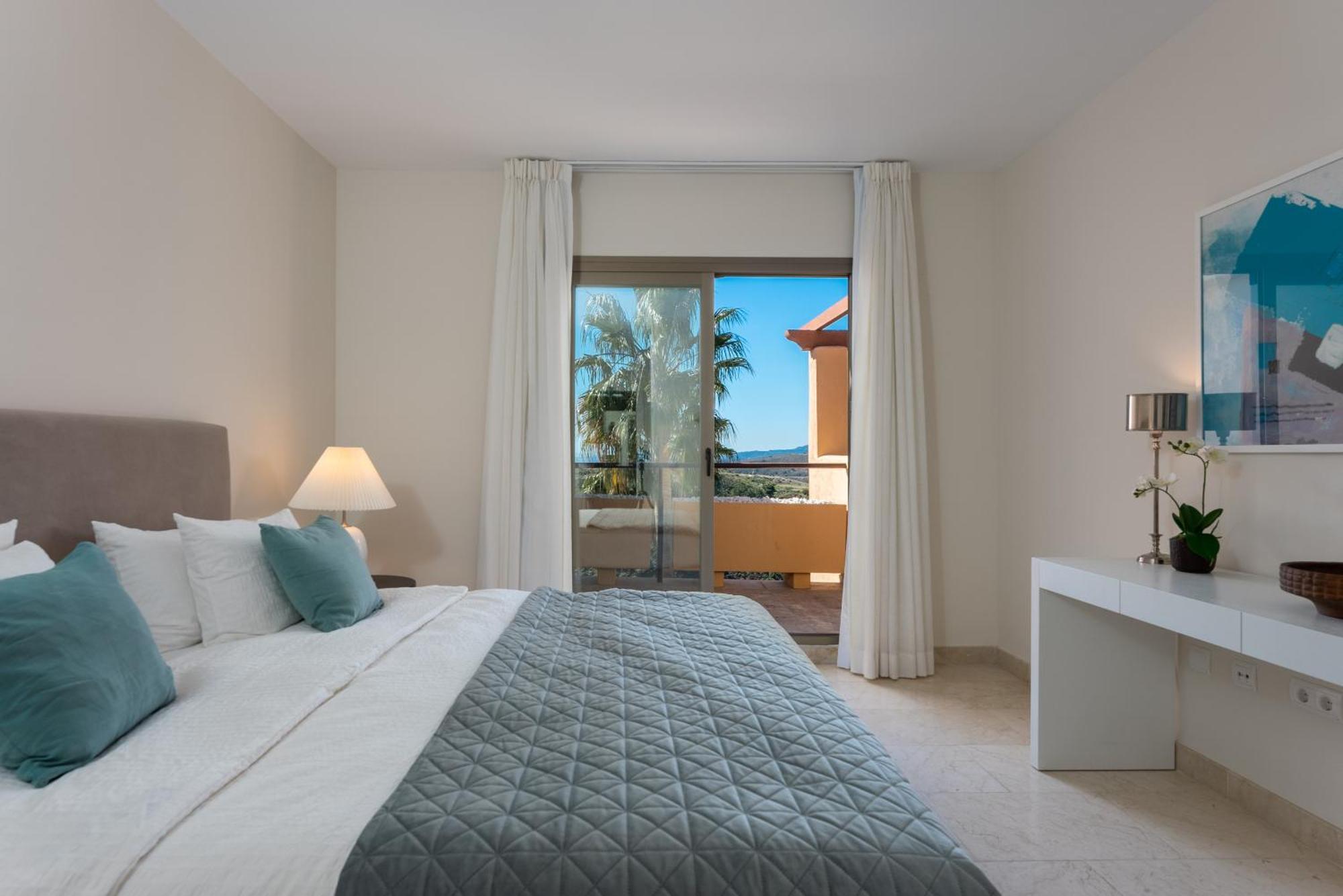 Stunning 3-bedroom Seaview Penthouse * Estepona