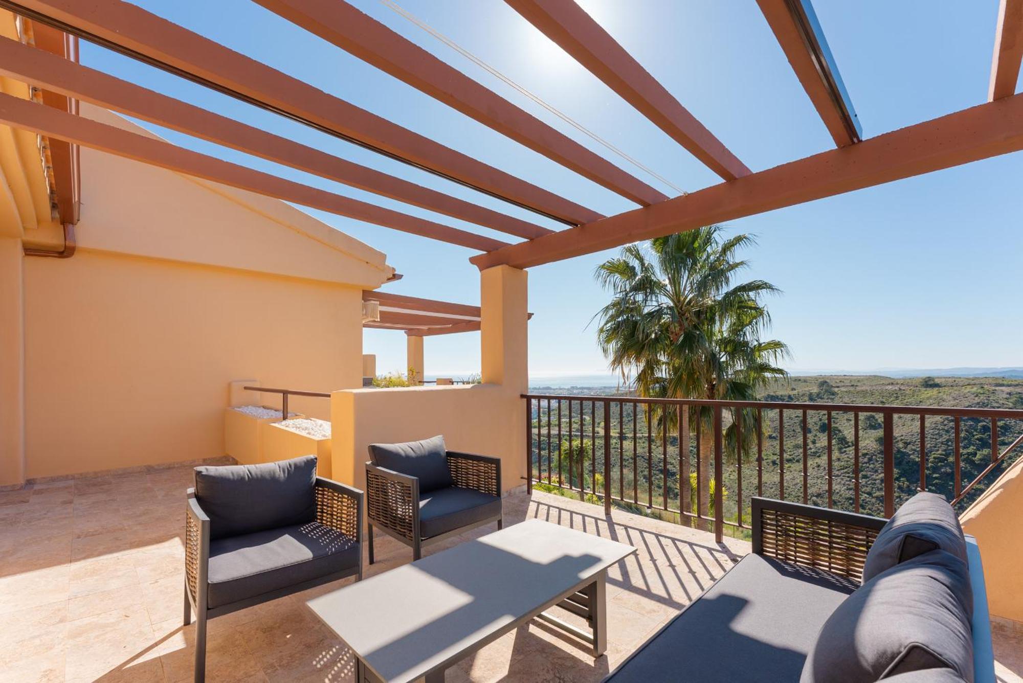 Stunning 3-bedroom Seaview Penthouse Apartamento *