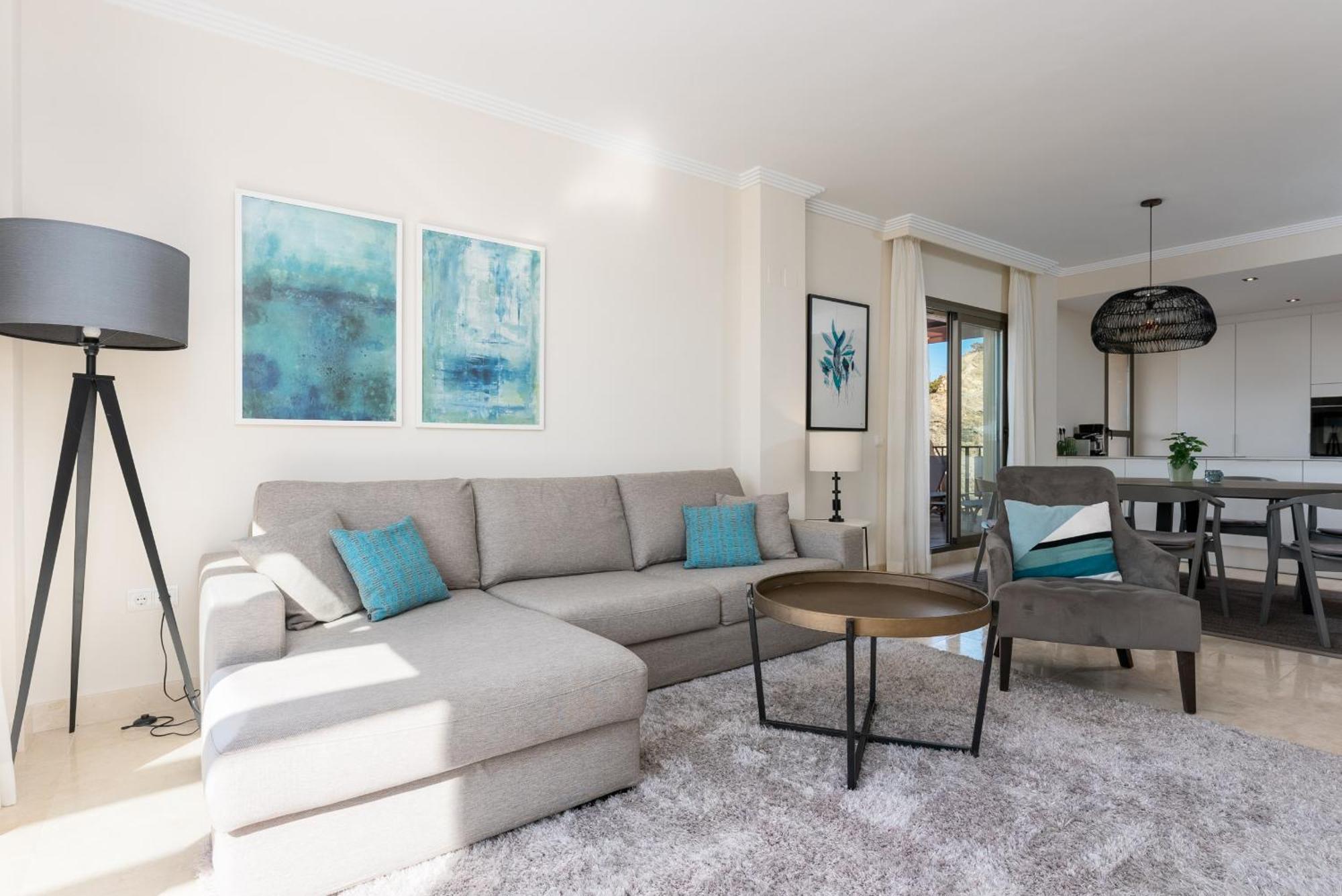 Stunning 3-bedroom Seaview Penthouse * Estepona