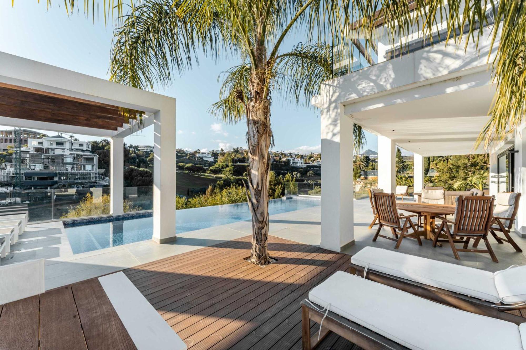 Paraiso W Parking Gym Pool Lounge Cinema