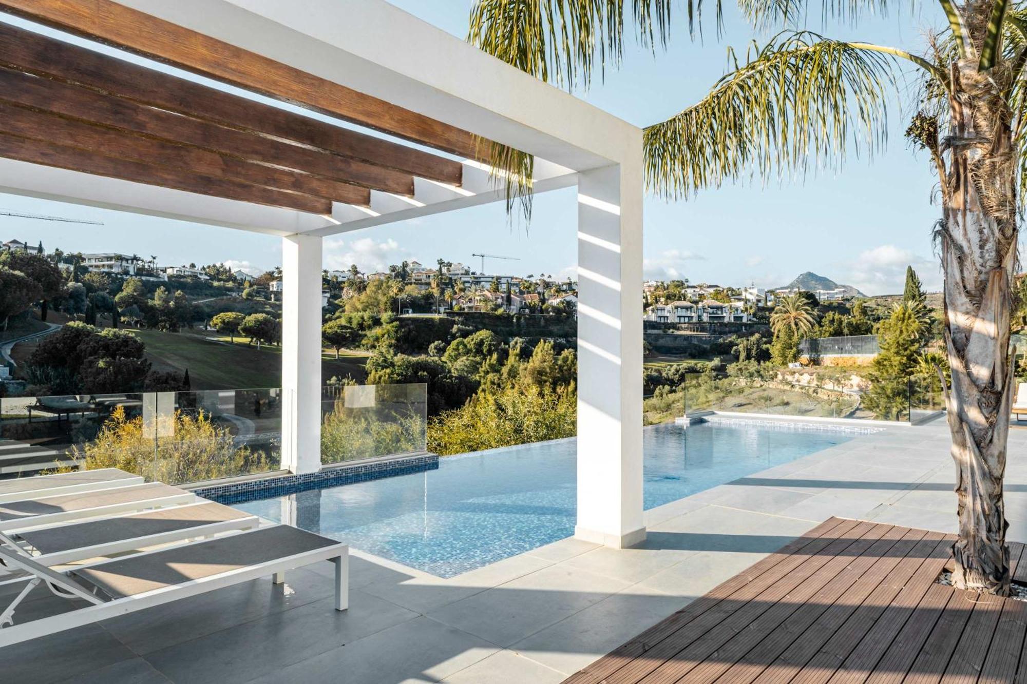 Paraiso W Parking Gym Pool Lounge Cinema Estepona