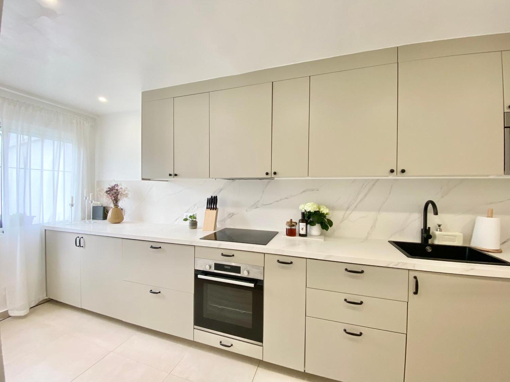 Townhouse W/sea View & Garden Holiday home